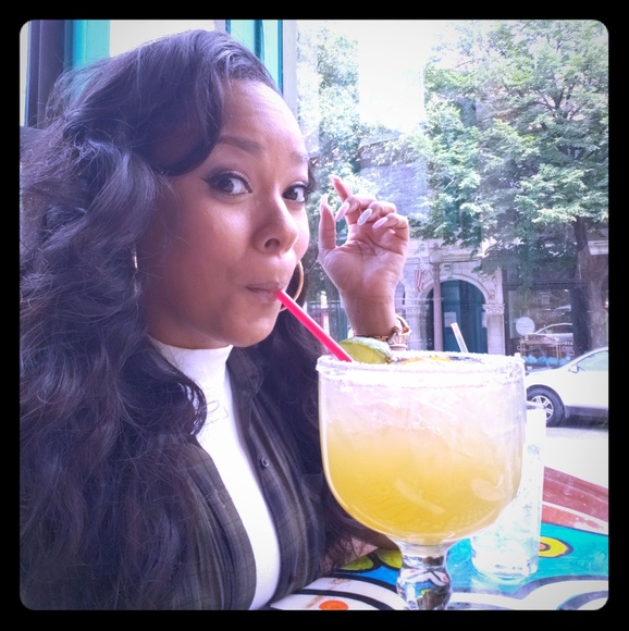 Meet your Posher, Olivia - Picture 1 of 1